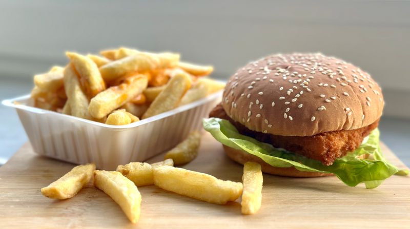 Starbird chicken crispy burger with fresh toppings